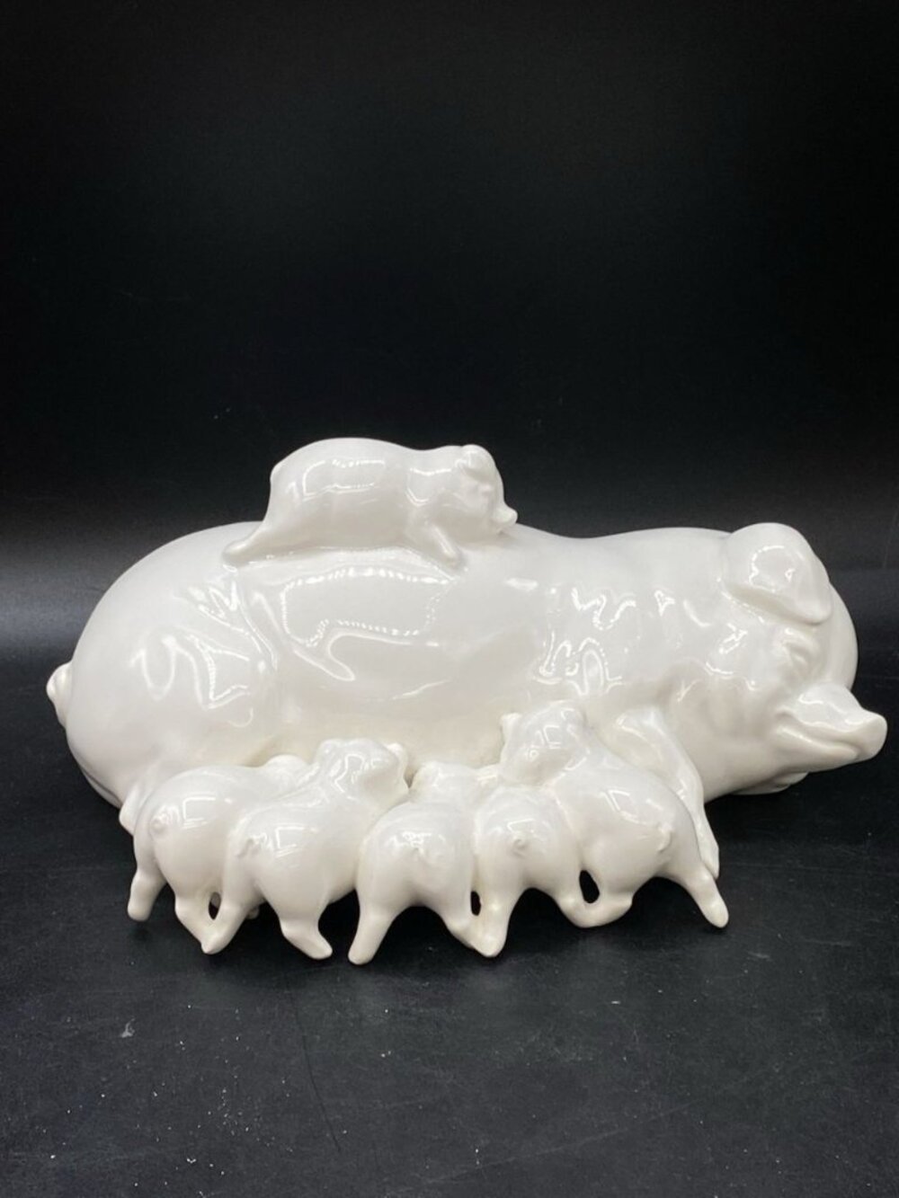 Mama Pig Nursing Piglets White Porcelain Piggy Bank The Haldon Group Japan